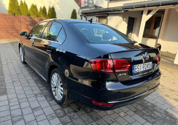 Volkswagen Jetta cena 24900 przebieg: 225700, rok produkcji 2013 z Sieradz małe 254